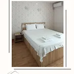 Casa Daky 3* Două Mai