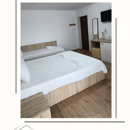 Casa Daky Konukevi Două Mai