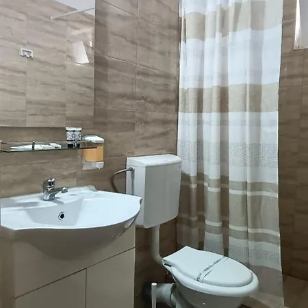 Konukevi Casa Daky Două Mai
