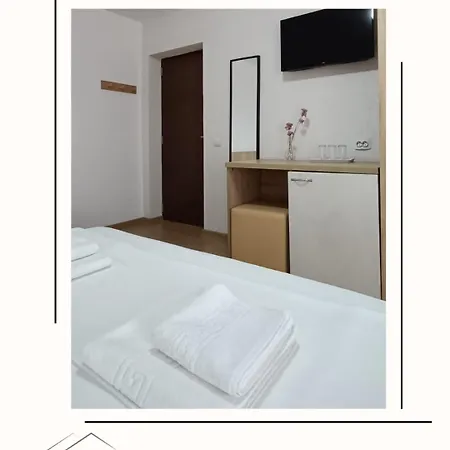 Casa de hóspedes Casa Daky Două Mai