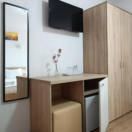 Casa Daky Pensjonat Două Mai